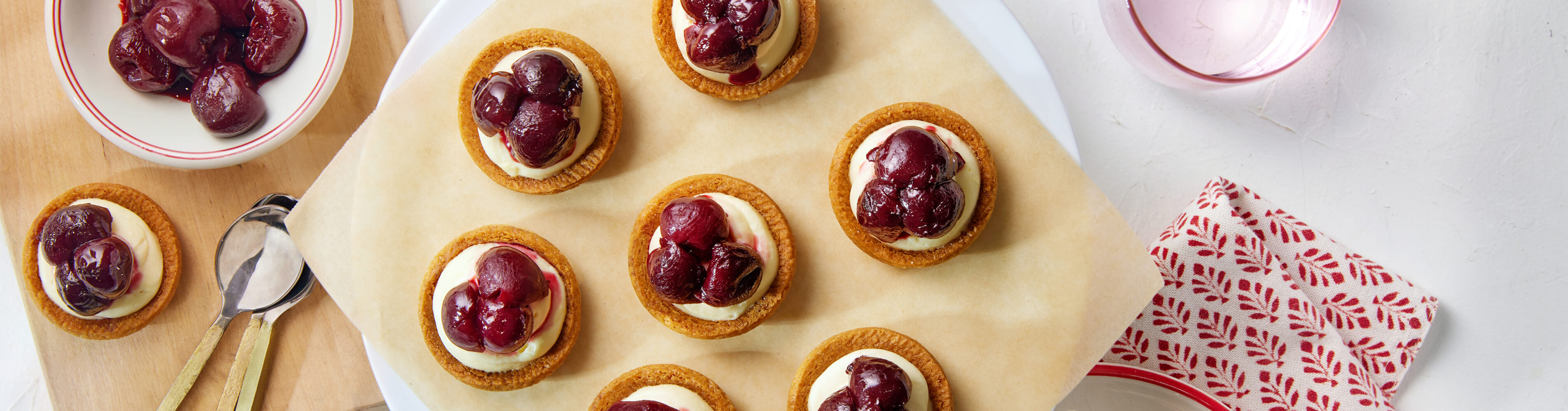 Gingernut Cherry Cheesecake